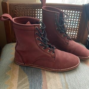 Da Vinci Barefoot Shoes women’s 7 (runs large)